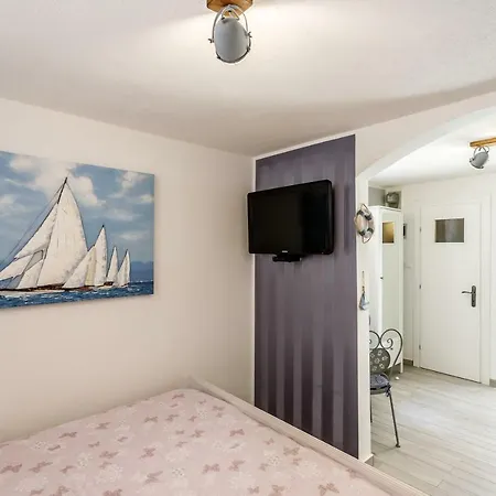 Saint Lucas アパート スプリト