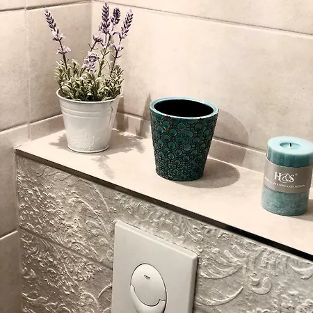 Saint Lucas * سبليت