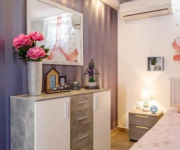 Saint Lucas Lejlighed